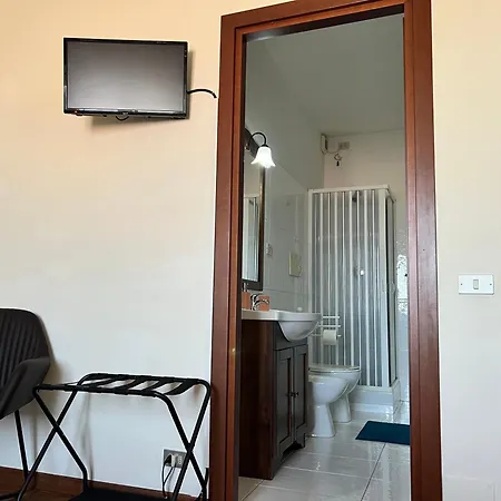 فندق مبيت وإفطار Giardino Degli Aranci 2*