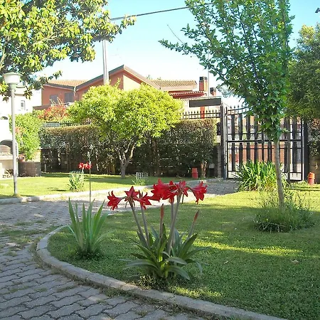 فندق مبيت وإفطار Giardino Degli Aranci